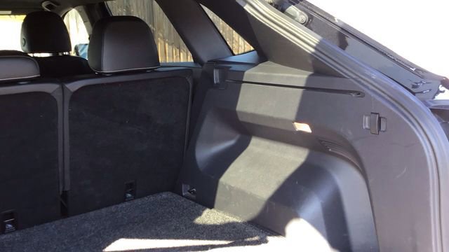 Used 2020 Volkswagen Atlas Cross Sport SE image 10