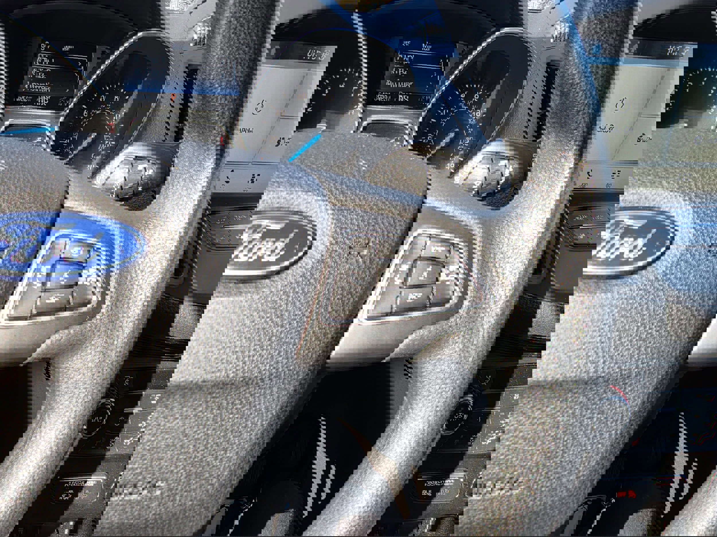 Certified 2019 Ford Escape SE image 16