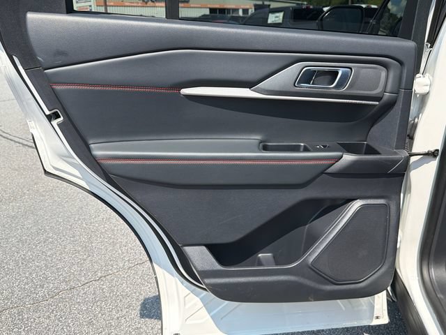 Certified 2025 Ford Explorer ST-Line AWD/4WD image 24