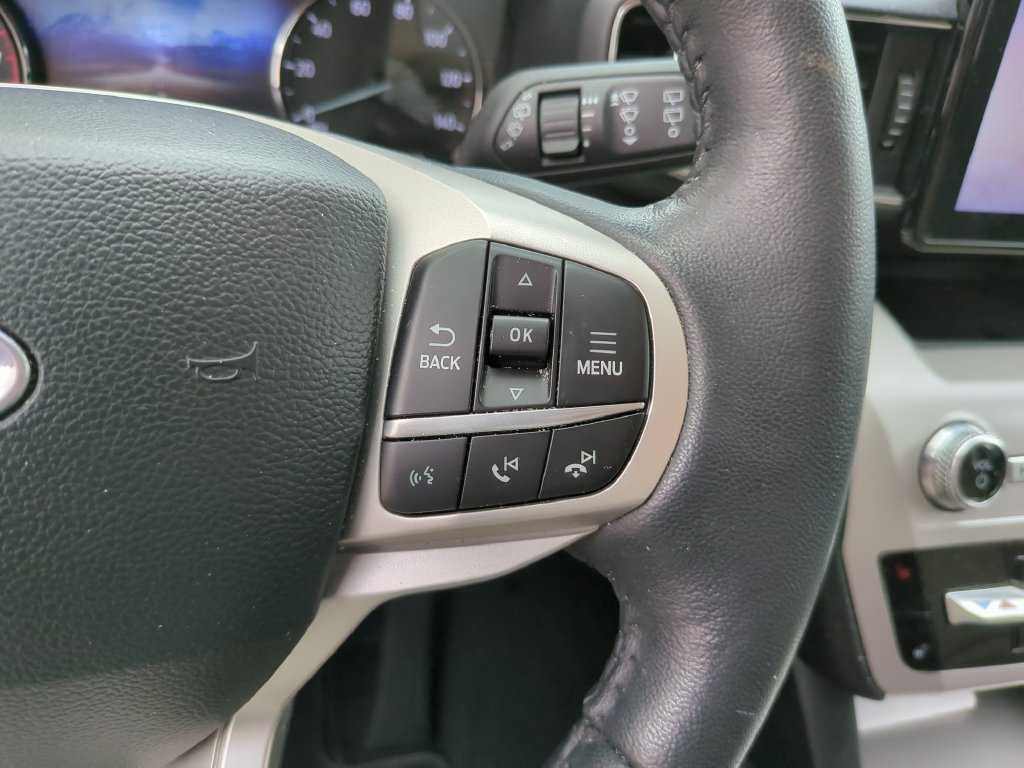 Certified 2023 Ford Explorer XLT w/ Equipment Group 202A RWD image 28