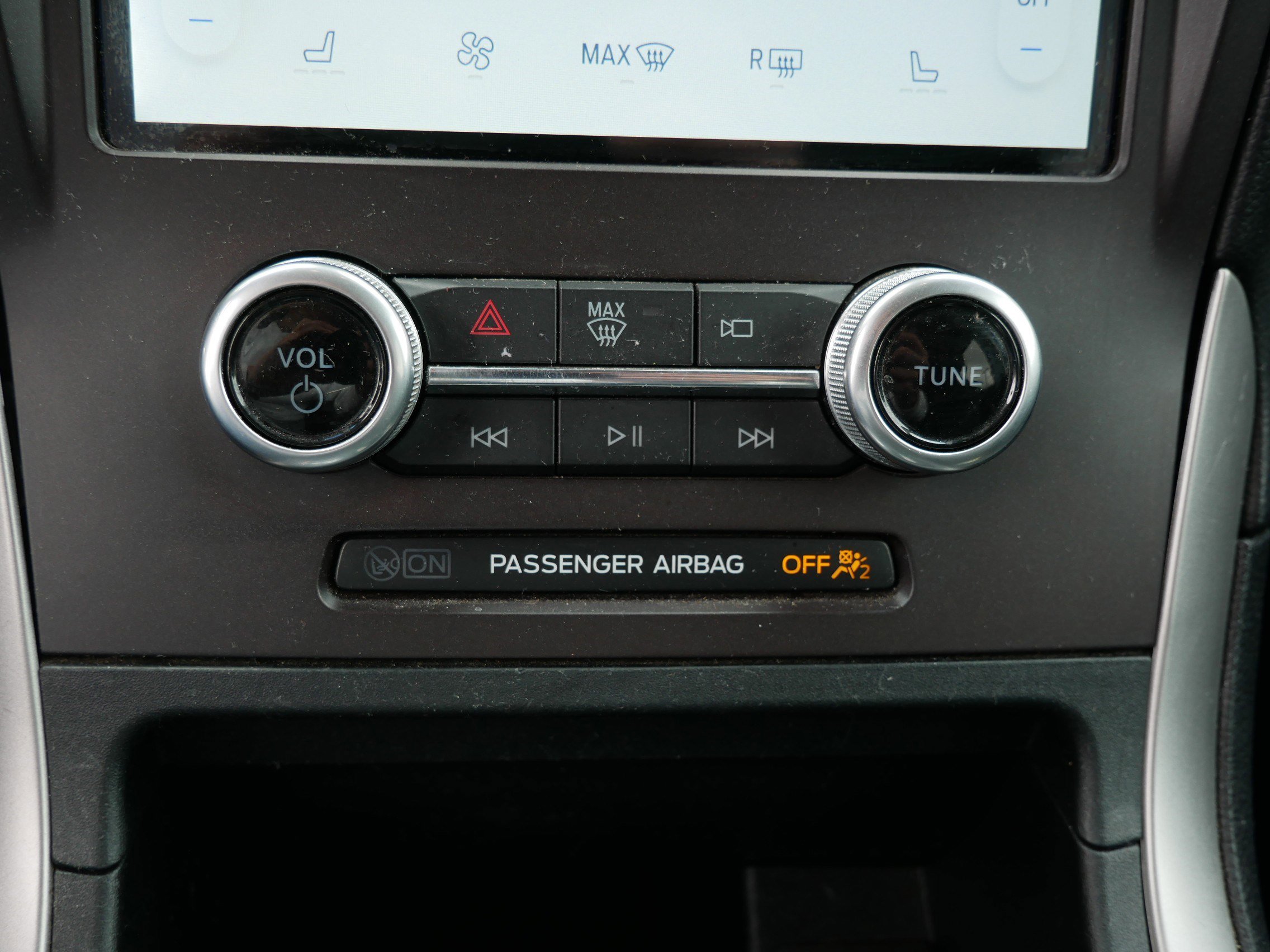 Certified 2021 Ford Edge SEL AWD/4WD image 30