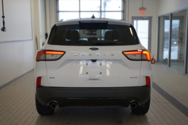 Certified 2022 Ford Escape SE w/ SE Sport Appearance Package image 12