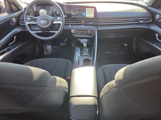 Used 2024 Hyundai Elantra SEL FWD image 14