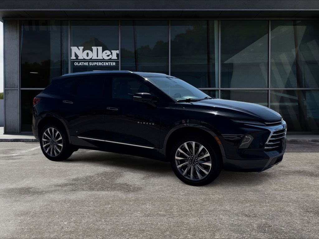 Used 2024 Chevrolet Blazer Premier AWD/4WD image 5