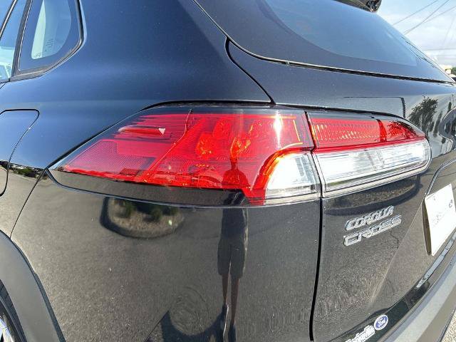 Used 2025 Toyota Corolla Cross L FWD image 11