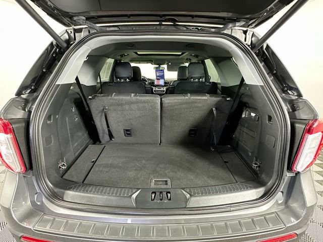 Certified 2023 Ford Explorer XLT w/ Equipment Group 202A image 37