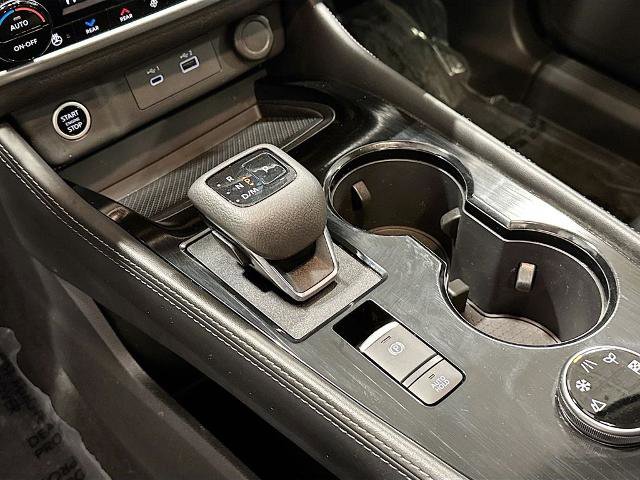 Used 2023 Nissan Rogue SL w/ SL Premium Package image 13