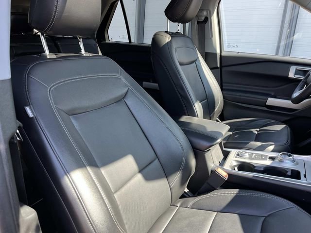 Certified 2023 Ford Explorer Limited w/ Equipment Group 301A image 25