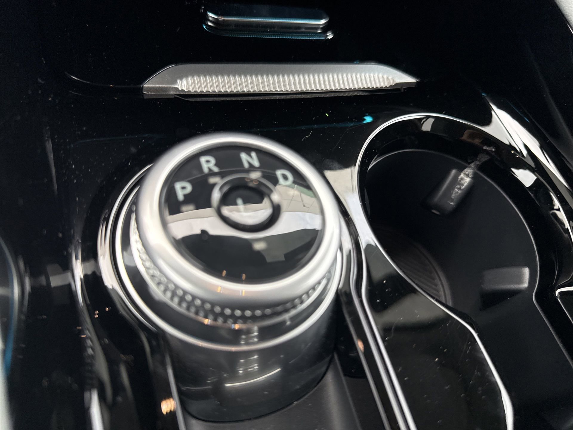 Certified 2025 Ford Explorer Platinum w/ LUX Leather Package image 16