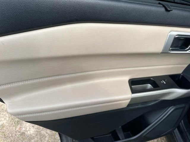 Certified 2023 Ford Explorer Limited w/ Equipment Group 301A image 19