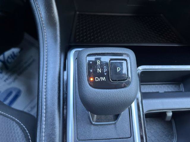 Used 2023 Nissan Pathfinder SV w/ SV Premium Package AWD/4WD image 34