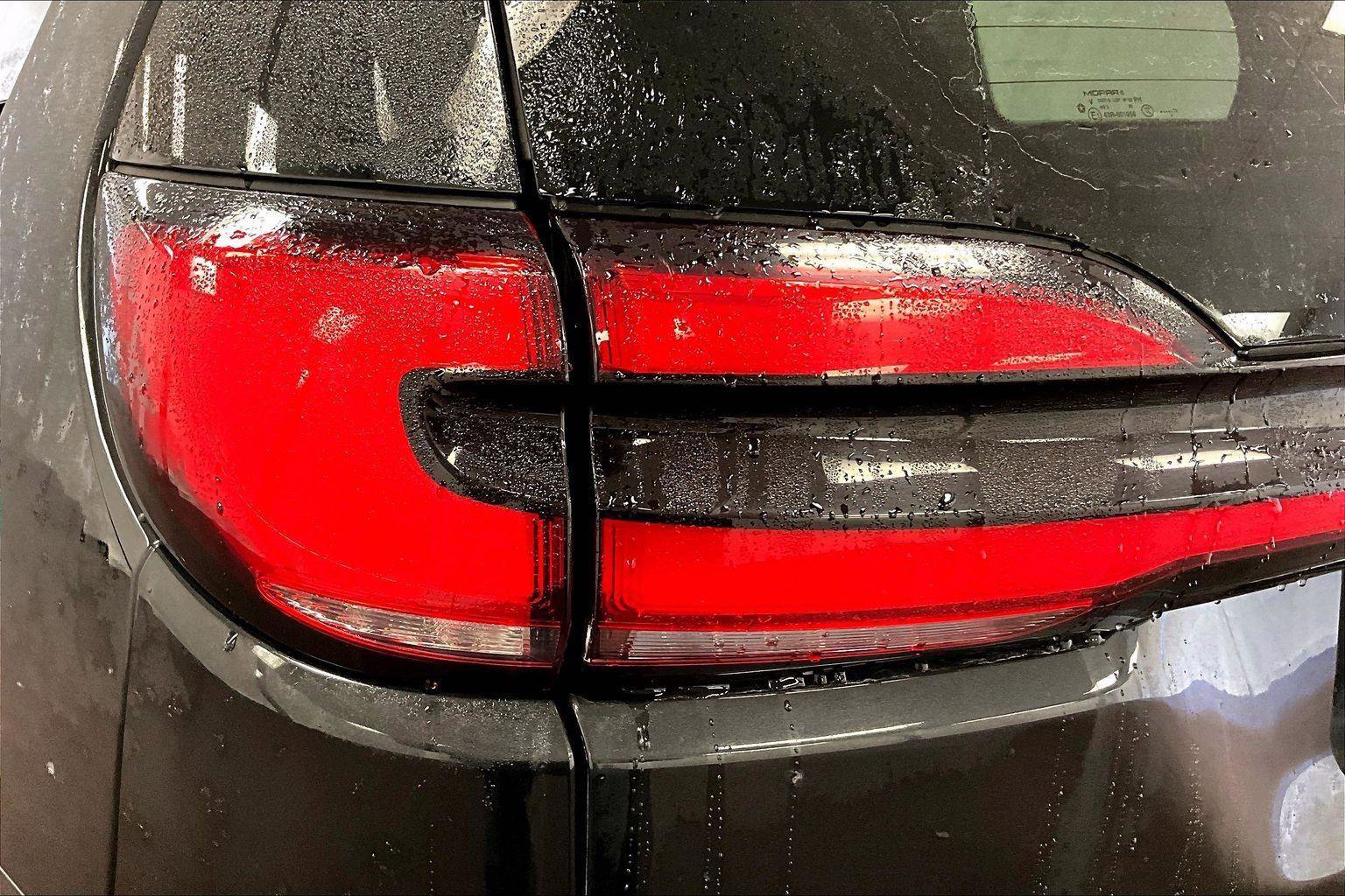 Used 2023 Chrysler Pacifica Limited image 29