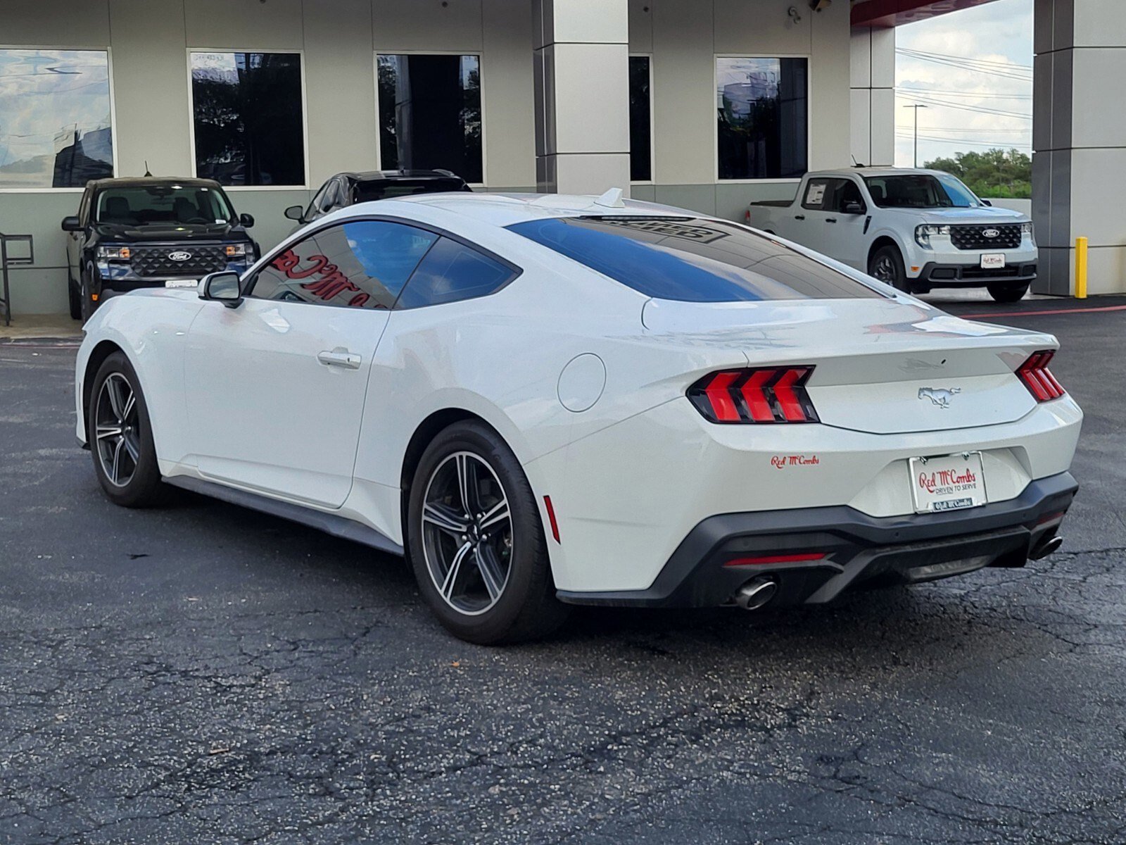 Certified 2025 Ford Mustang Coupe RWD image 5