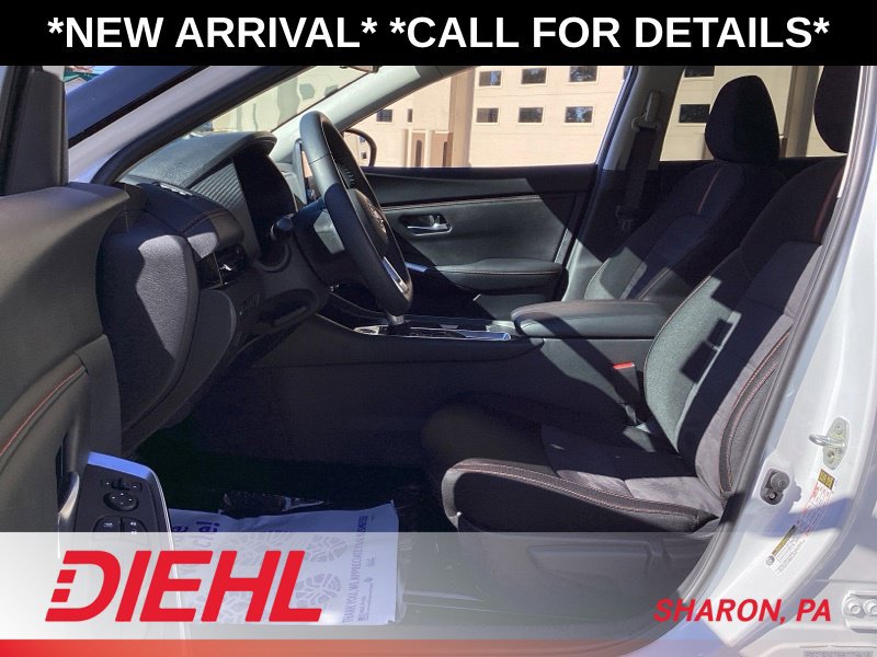 Used 2025 Nissan Sentra SR FWD image 22