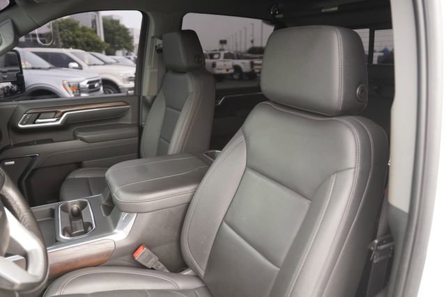 Used 2025 GMC Sierra 2500 SLT w/ SLT Convenience Package AWD/4WD image 10