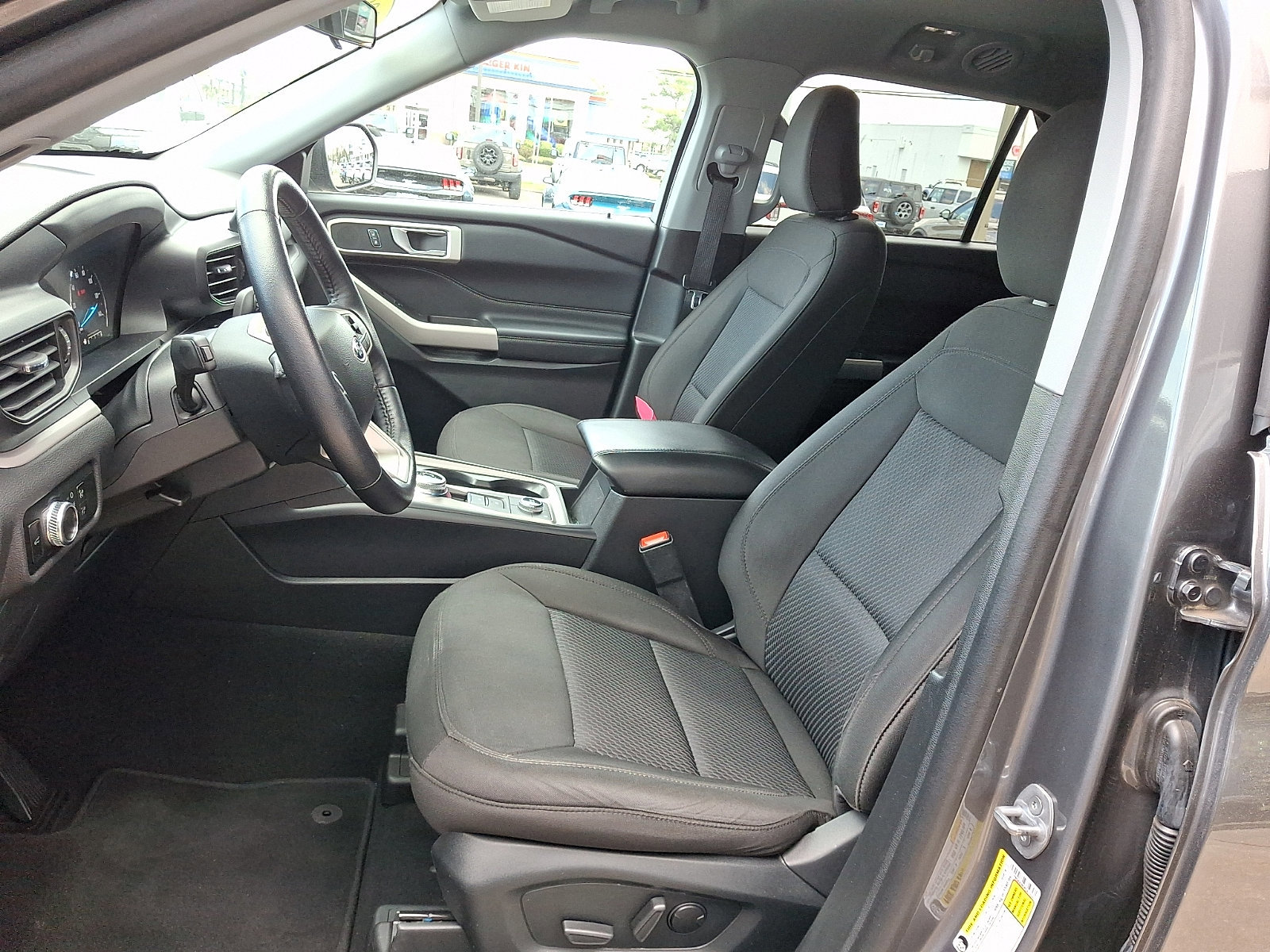 Certified 2023 Ford Explorer XLT image 16