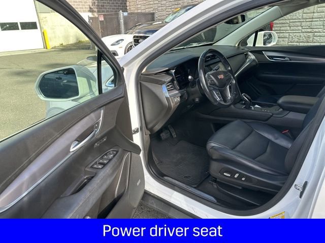 Used 2018 Cadillac XT5 Luxury w/ Driver Awareness Package image 12