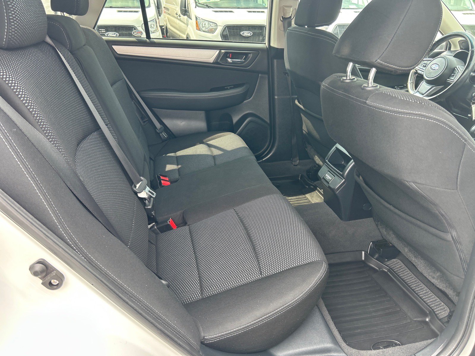 Used 2018 Subaru Outback 2.5i Premium AWD/4WD image 19