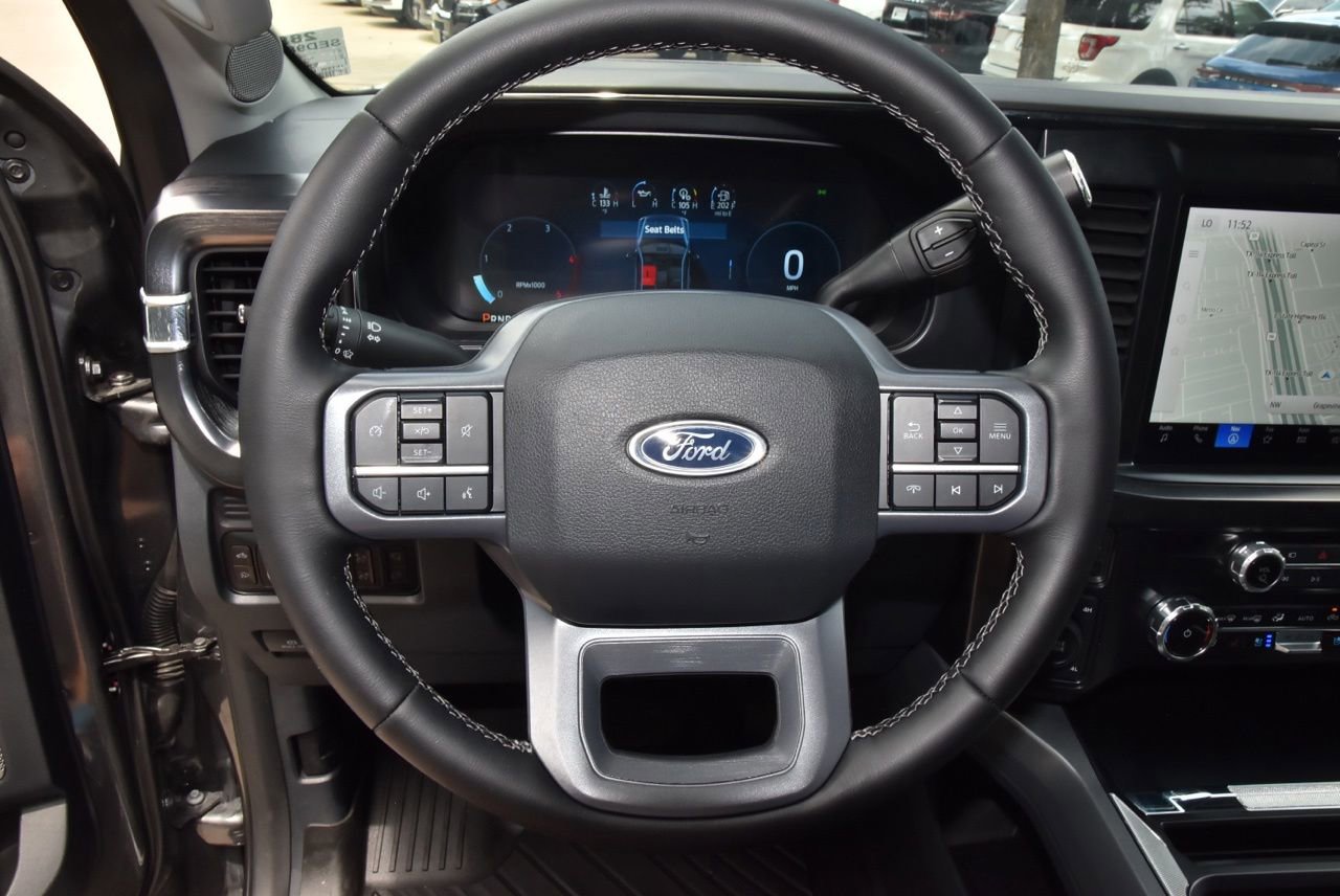 Certified 2025 Ford F250 Lariat w/ Black Appearance Package AWD/4WD image 22