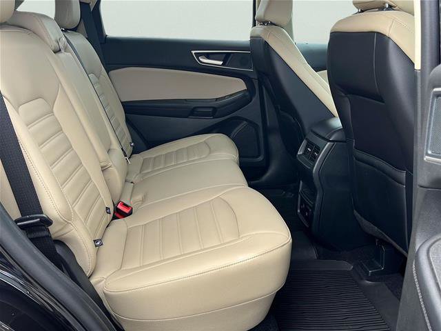 Certified 2024 Ford Edge SEL w/ Convenience Package AWD/4WD image 15