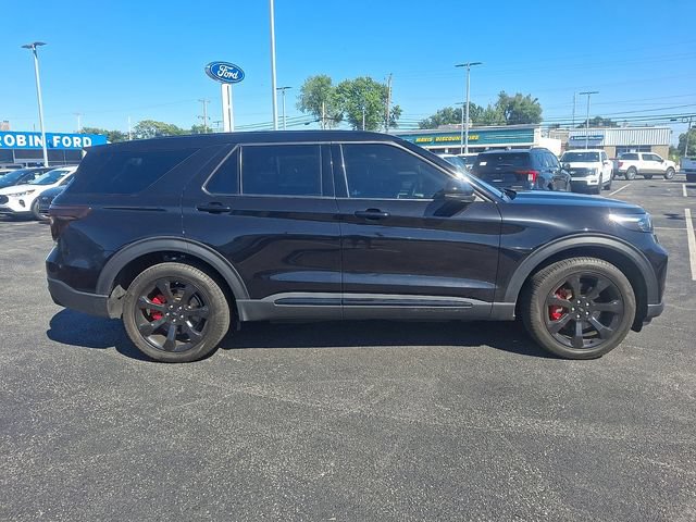 Certified 2022 Ford Explorer ST w/ Equipment Group 401A AWD/4WD image 7