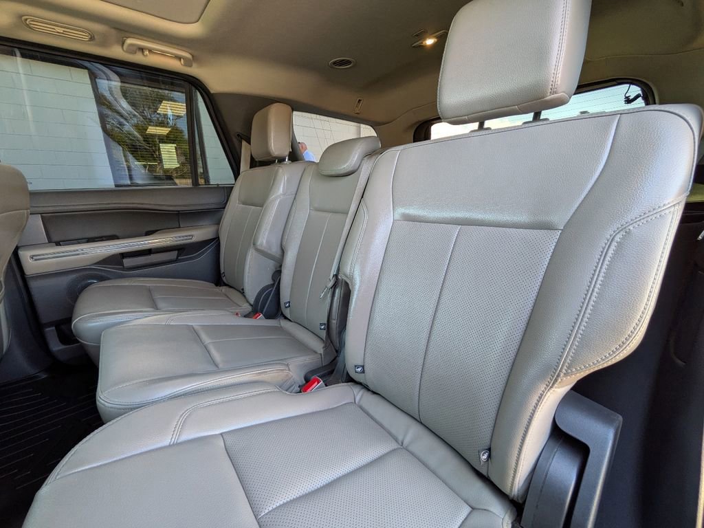 Certified 2021 Ford Expedition XLT image 15