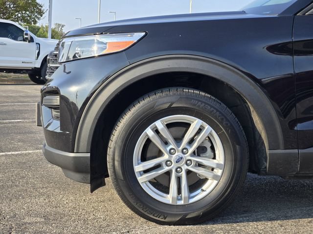 Certified 2024 Ford Explorer XLT AWD/4WD image 9