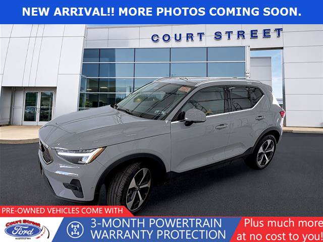 Used 2025 Volvo XC40 B5 Plus