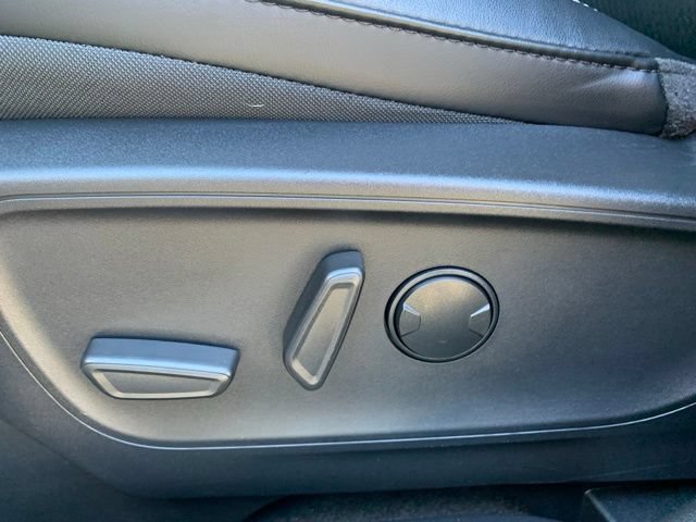 Certified 2025 Ford Escape SE FWD image 15