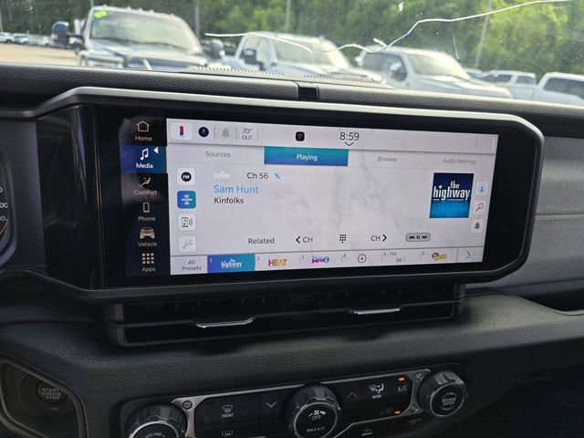 Used 2024 Jeep Gladiator Sport AWD/4WD image 14