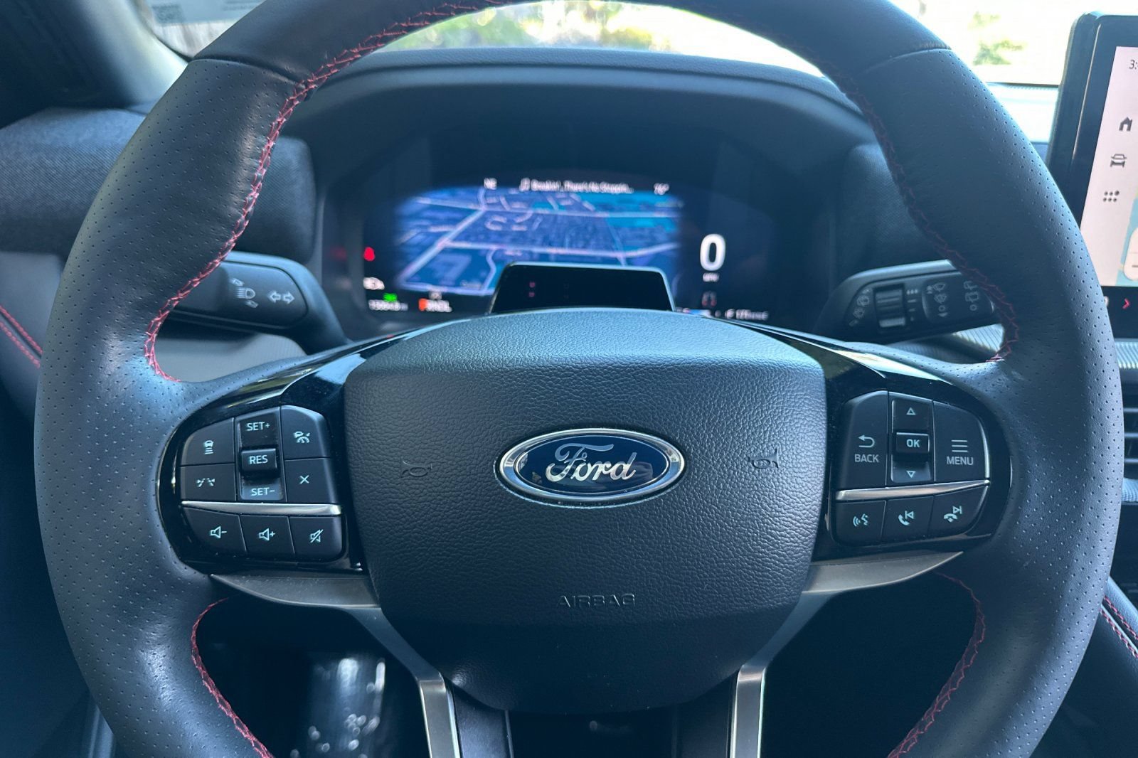 Certified 2025 Ford Explorer ST-Line w/ Premium Package AWD/4WD image 37