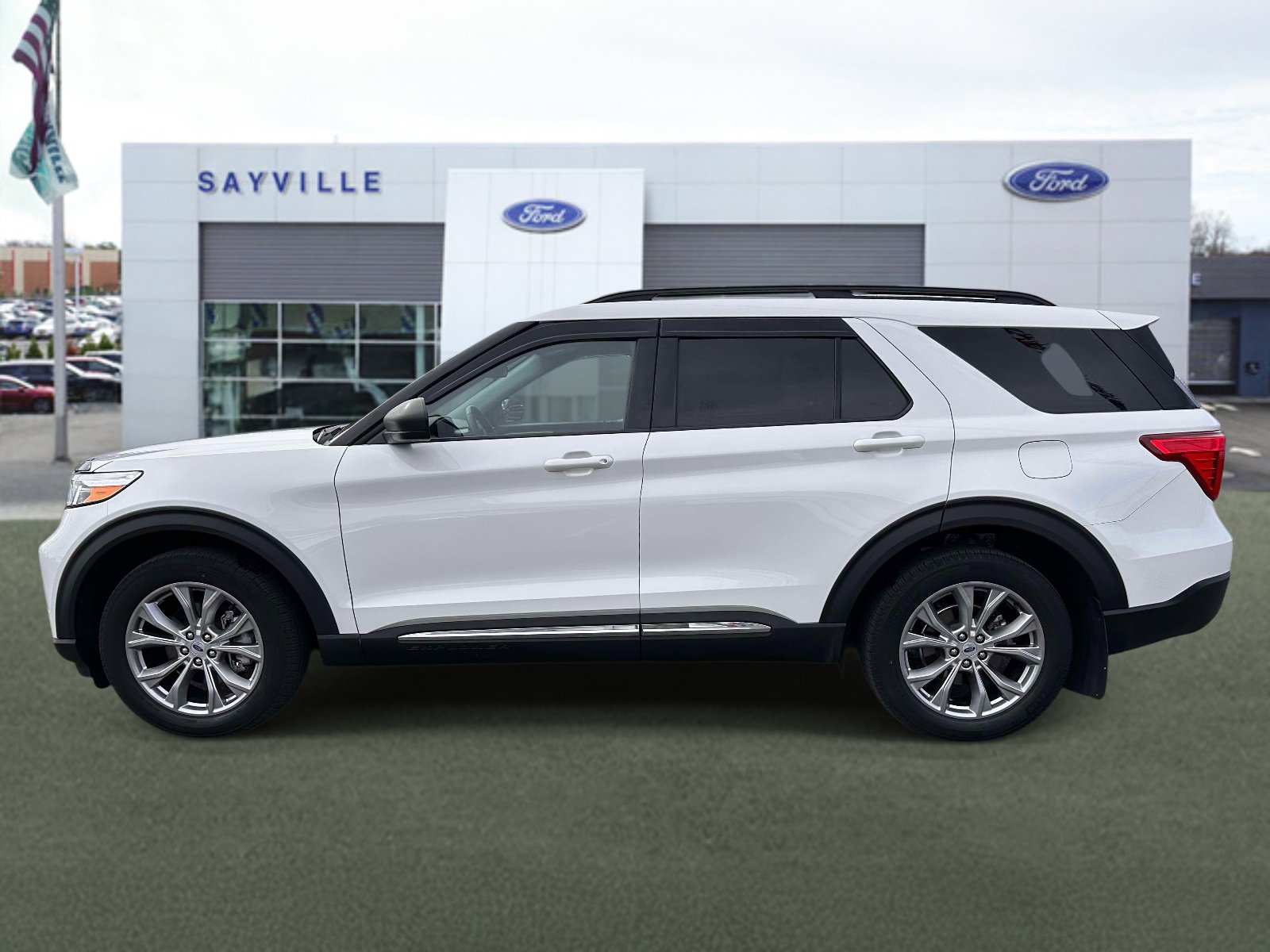 Certified 2023 Ford Explorer XLT w/ Equipment Group 202A image 2