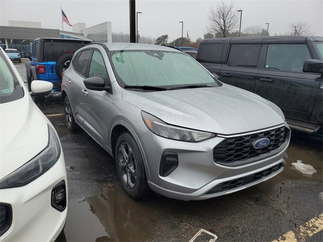 Certified 2023 Ford Escape ST-Line w/ Tech Pack #1 image 4