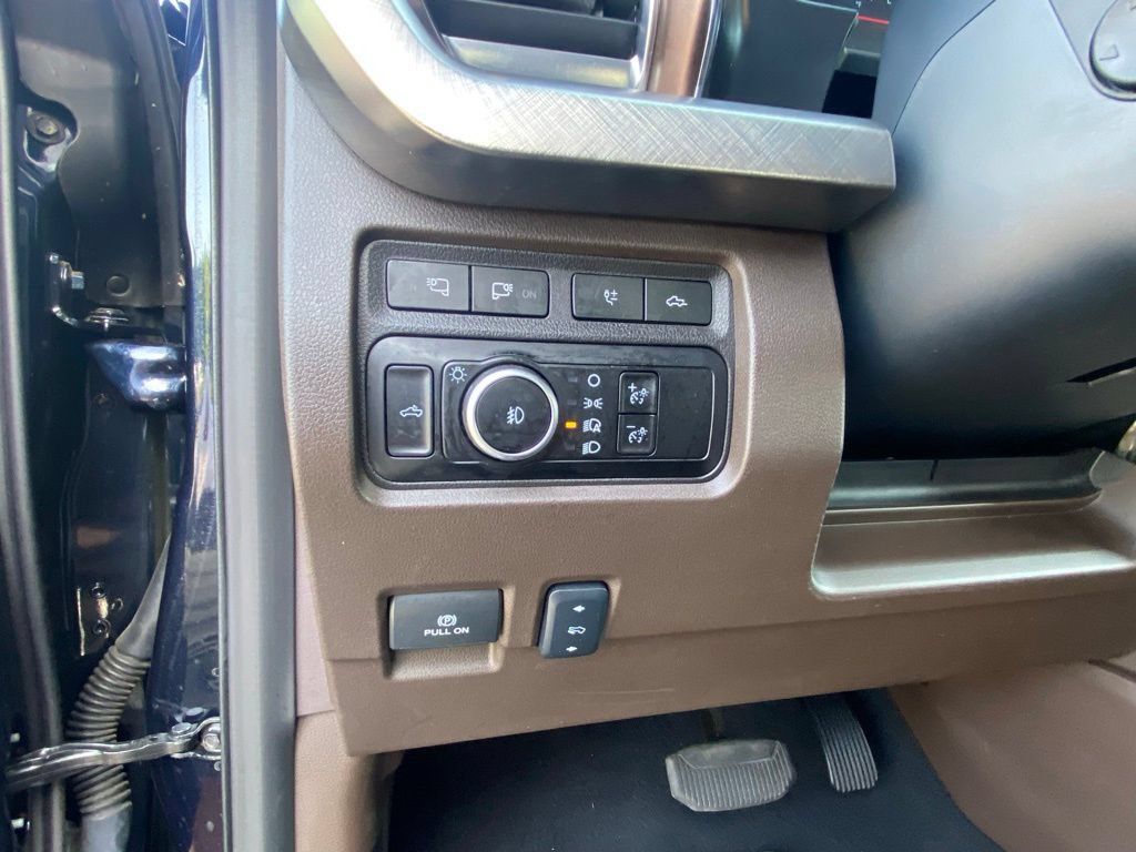 Certified 2024 Ford F350 King Ranch AWD/4WD image 12
