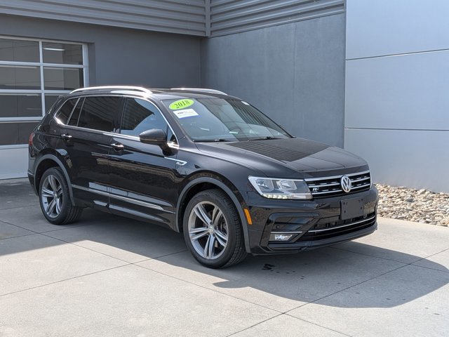 Used 2018 Volkswagen Tiguan SEL w/ R-Line Package image 7