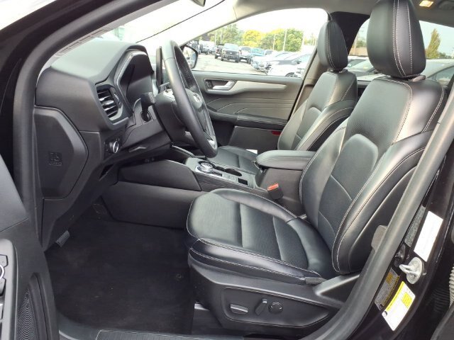 Certified 2023 Ford Escape Platinum AWD/4WD image 18