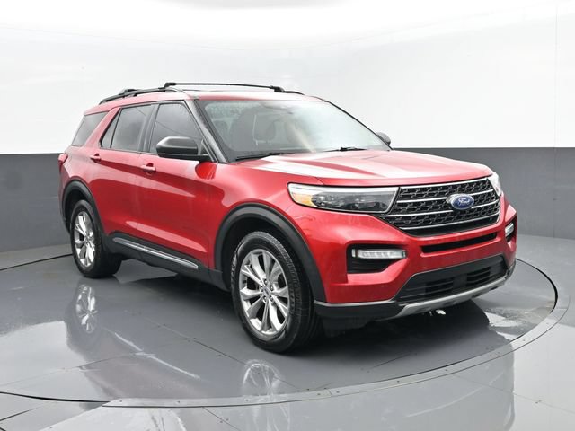 Certified 2020 Ford Explorer XLT w/ Equipment Group 202A AWD/4WD image 3