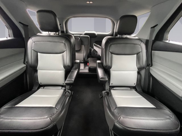 Certified 2023 Ford Explorer XLT w/ Equipment Group 202A AWD/4WD image 16