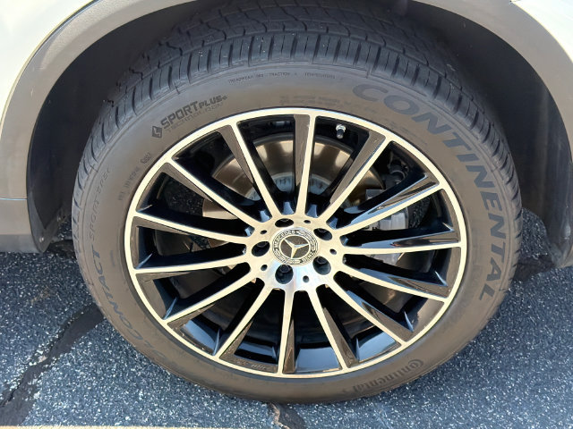 Used 2022 Mercedes-Benz GLC 300 image 21