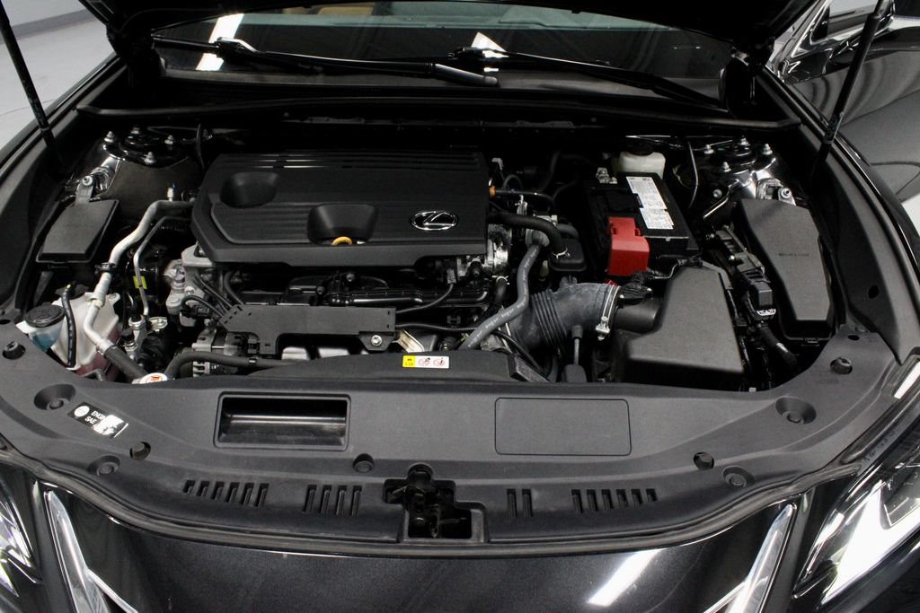 Used 2024 Lexus ES 250 w/ Premium Package AWD/4WD image 16