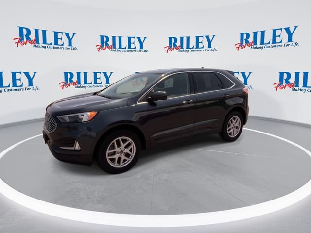 Certified 2024 Ford Edge SEL w/ Convenience Package AWD/4WD image 4