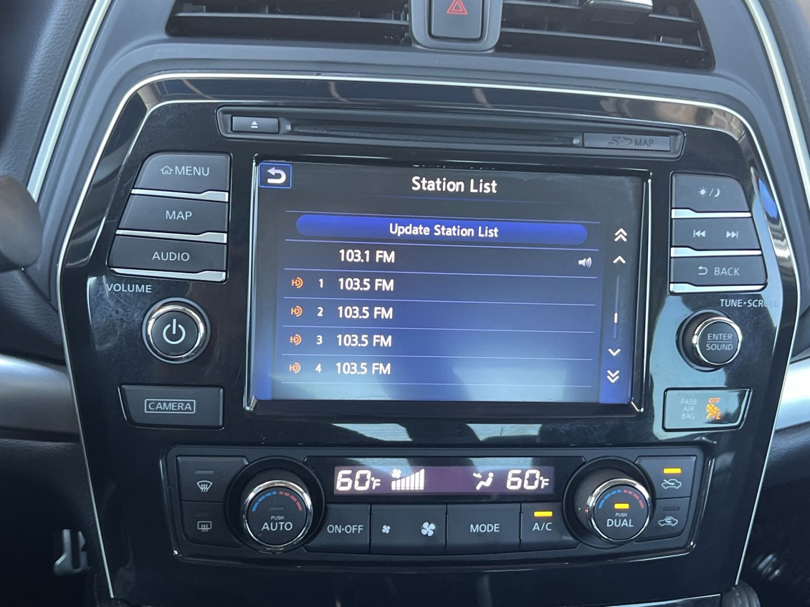 Used 2017 Nissan Maxima SR w/ Midnight Edition image 18