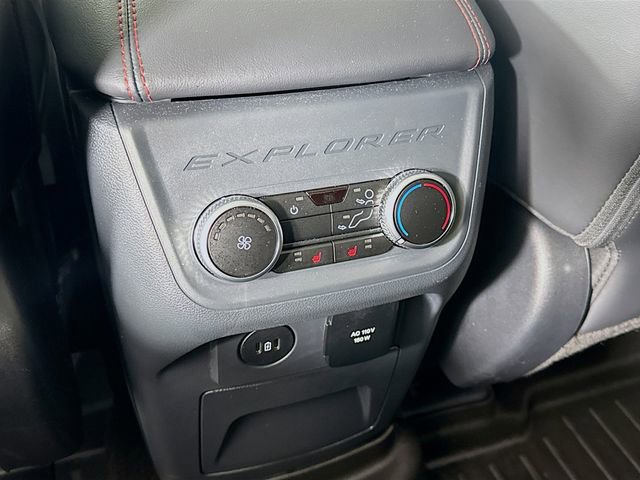 Certified 2025 Ford Explorer ST image 30