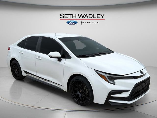 Used 2024 Toyota Corolla SE FWD image 1