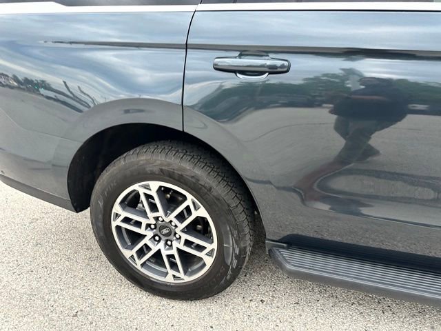 Certified 2025 Ford Expedition Active AWD/4WD image 97