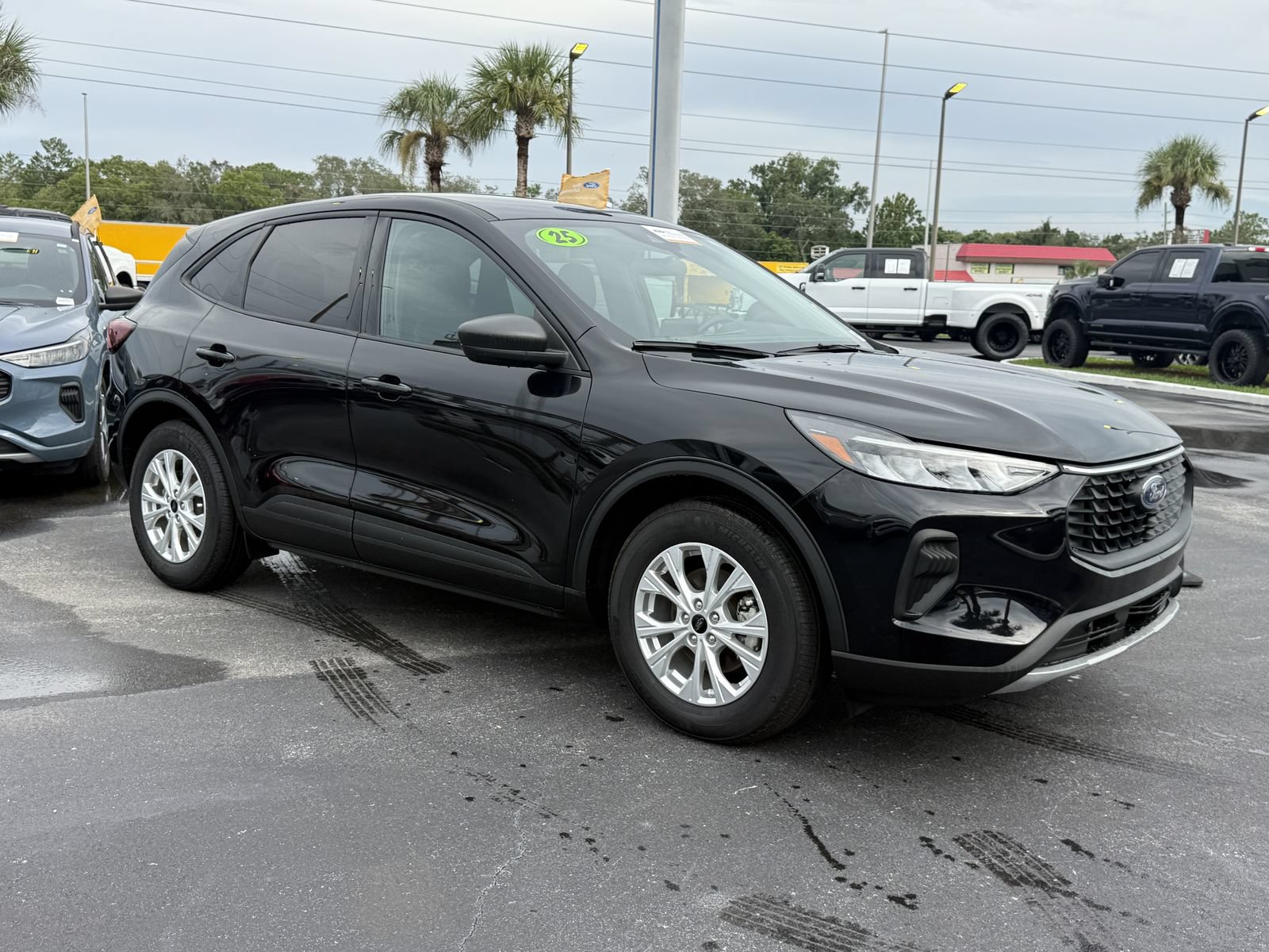 Certified 2025 Ford Escape Active FWD image 2