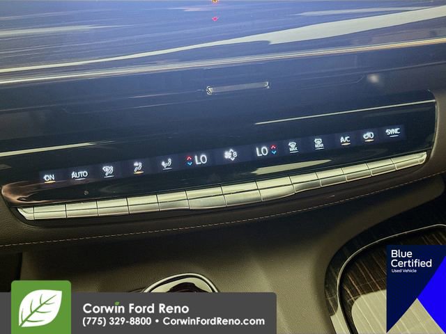 Used 2022 Cadillac Escalade Premium Luxury AWD/4WD image 20
