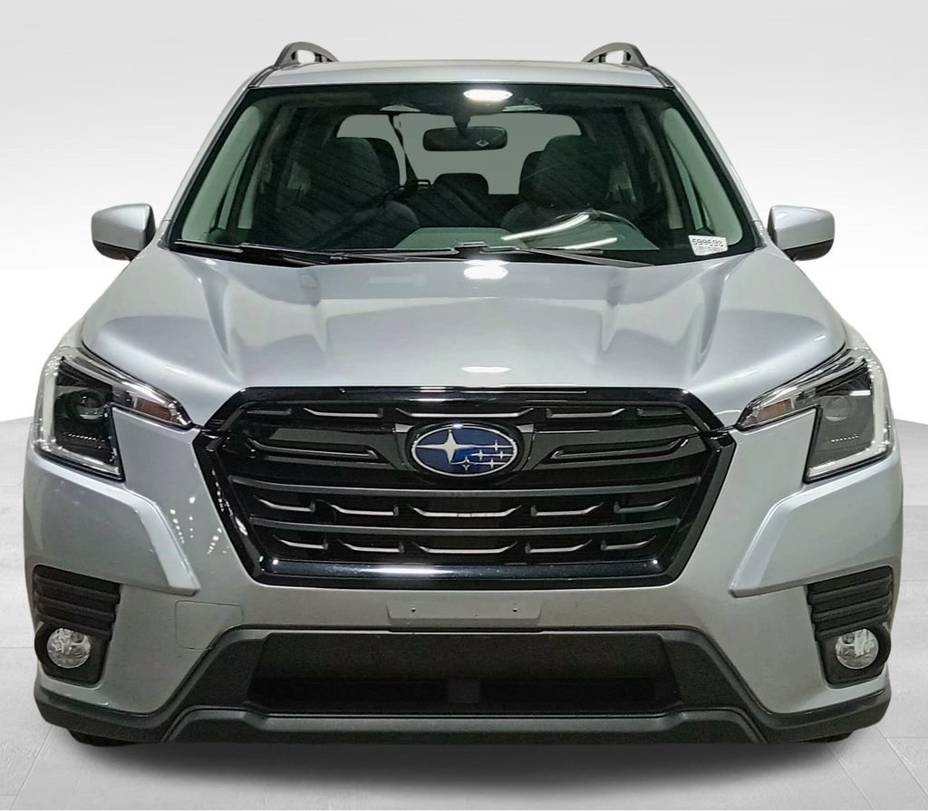 Used 2022 Subaru Forester Premium AWD/4WD image 10