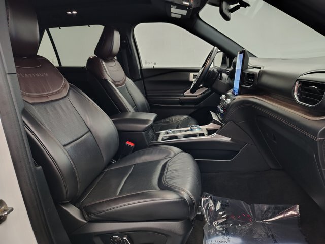 Certified 2020 Ford Explorer Platinum w/ Premium Technology Package AWD/4WD image 24