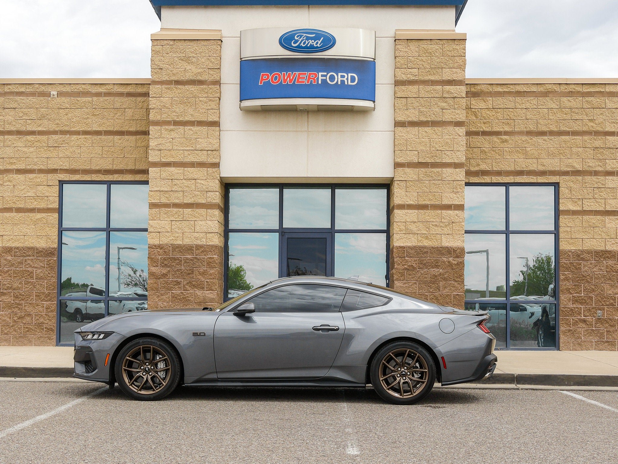 Certified 2024 Ford Mustang GT Premium RWD image 9